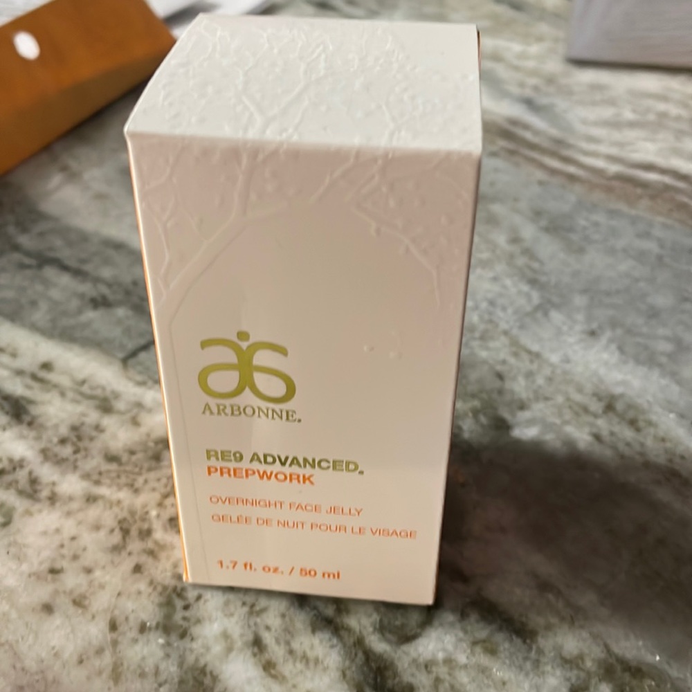 Arbonne RE9 Advanced Prepwork overnight face jelly